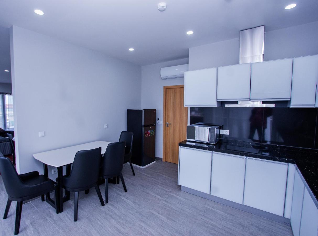 Alina Apart Hotel เบ-รา ภายนอก รูปภาพ