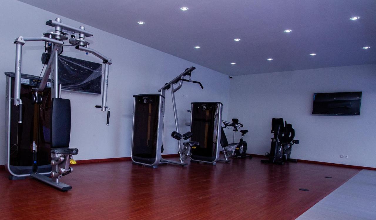 Alina Apart Hotel เบ-รา ภายนอก รูปภาพ